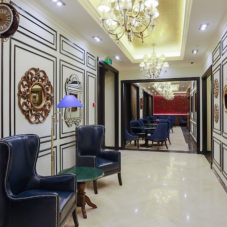Golden Palace Hotel Yerevan Exterior foto