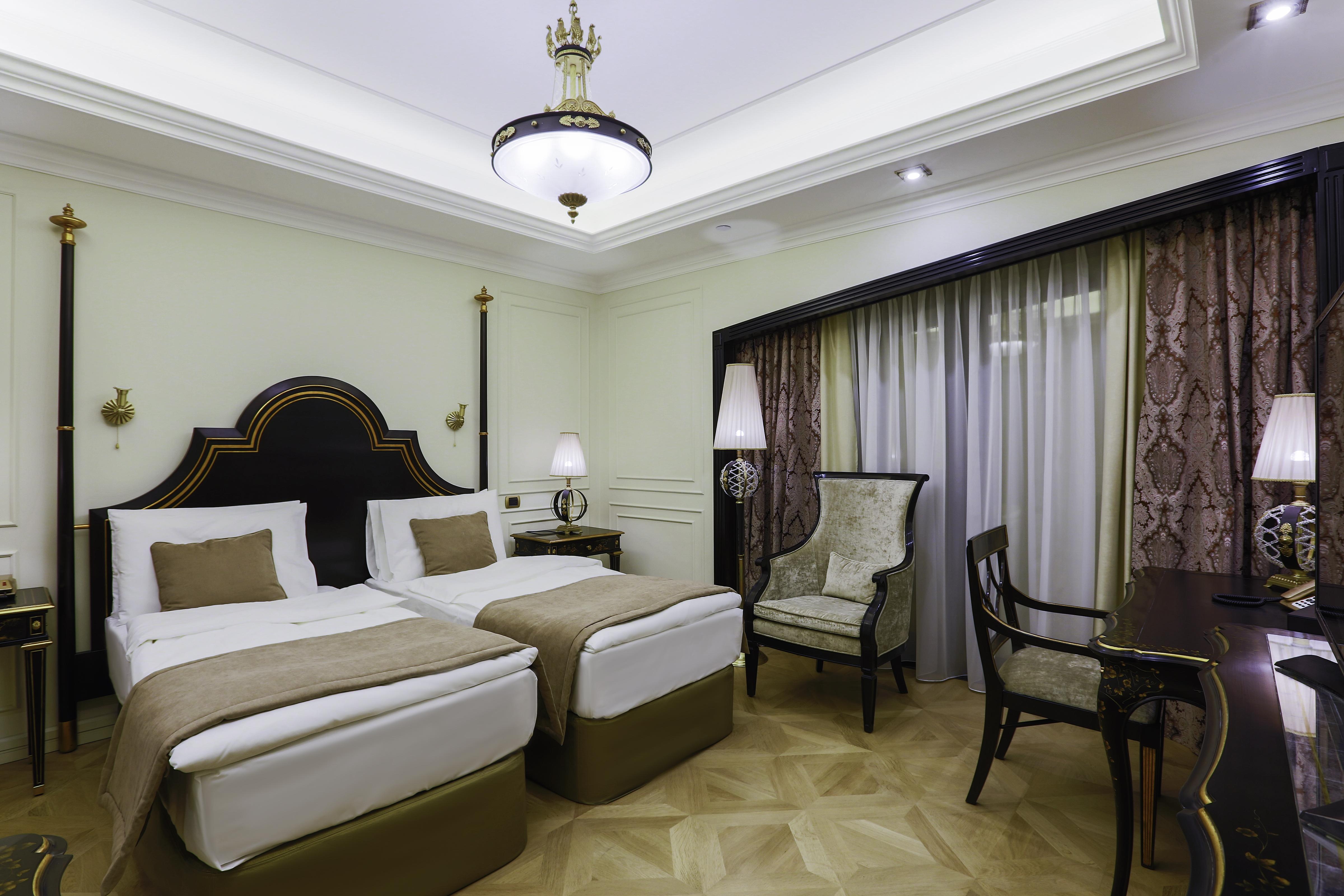 Golden Palace Hotel Yerevan Exterior foto