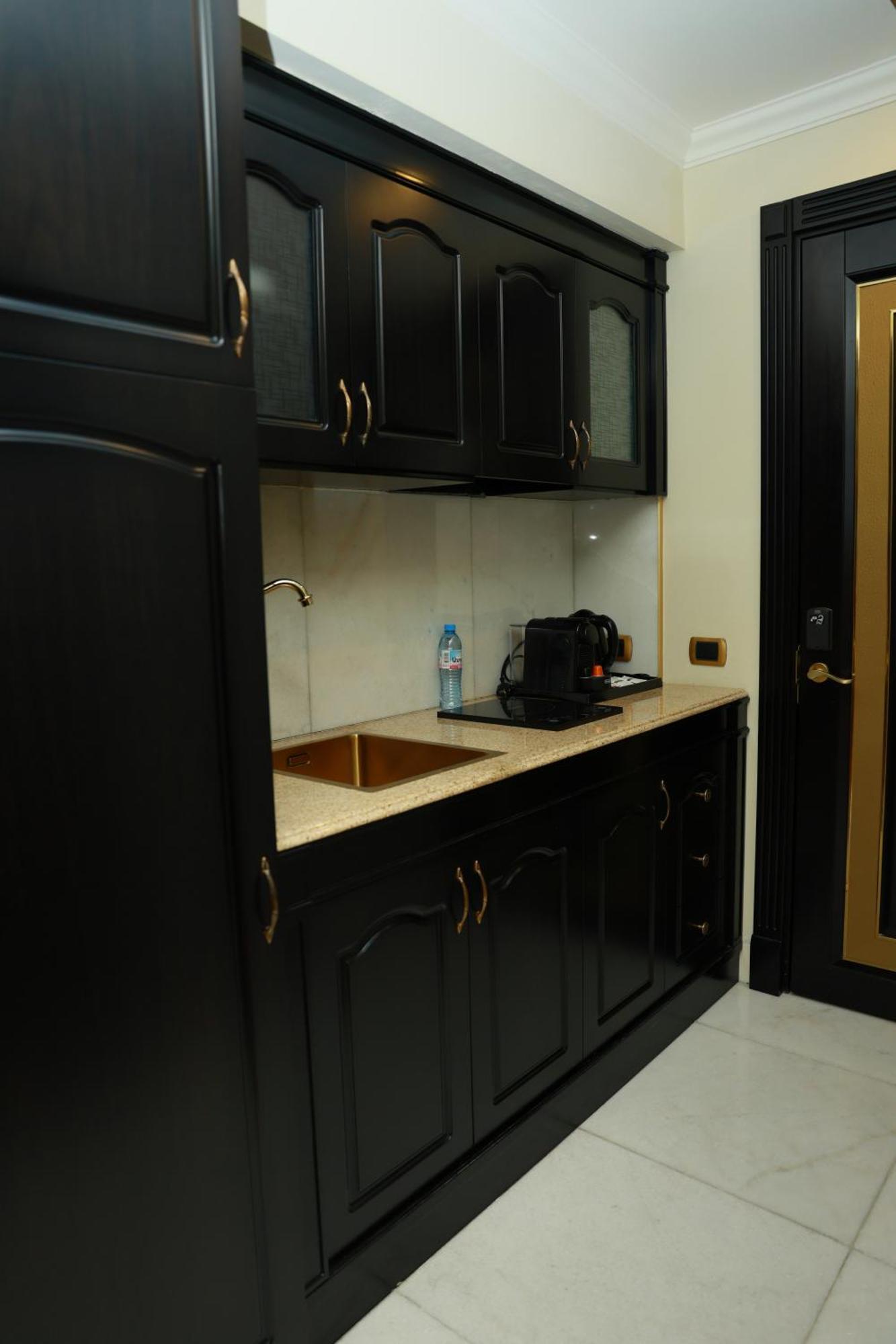 Golden Palace Hotel Yerevan Exterior foto