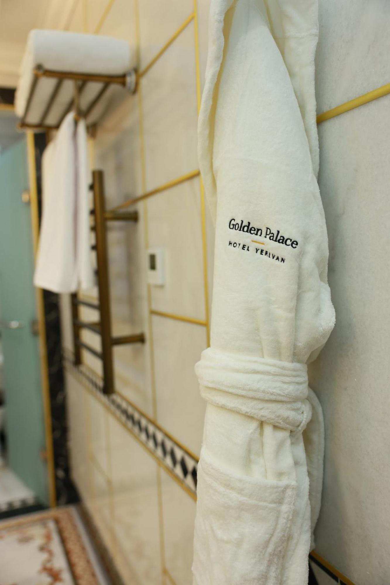 Golden Palace Hotel Yerevan Exterior foto
