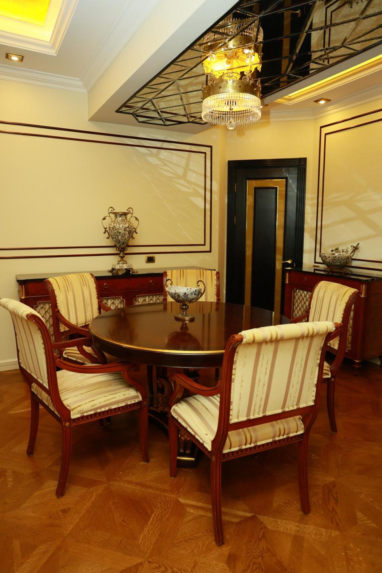 Golden Palace Hotel Yerevan Exterior foto