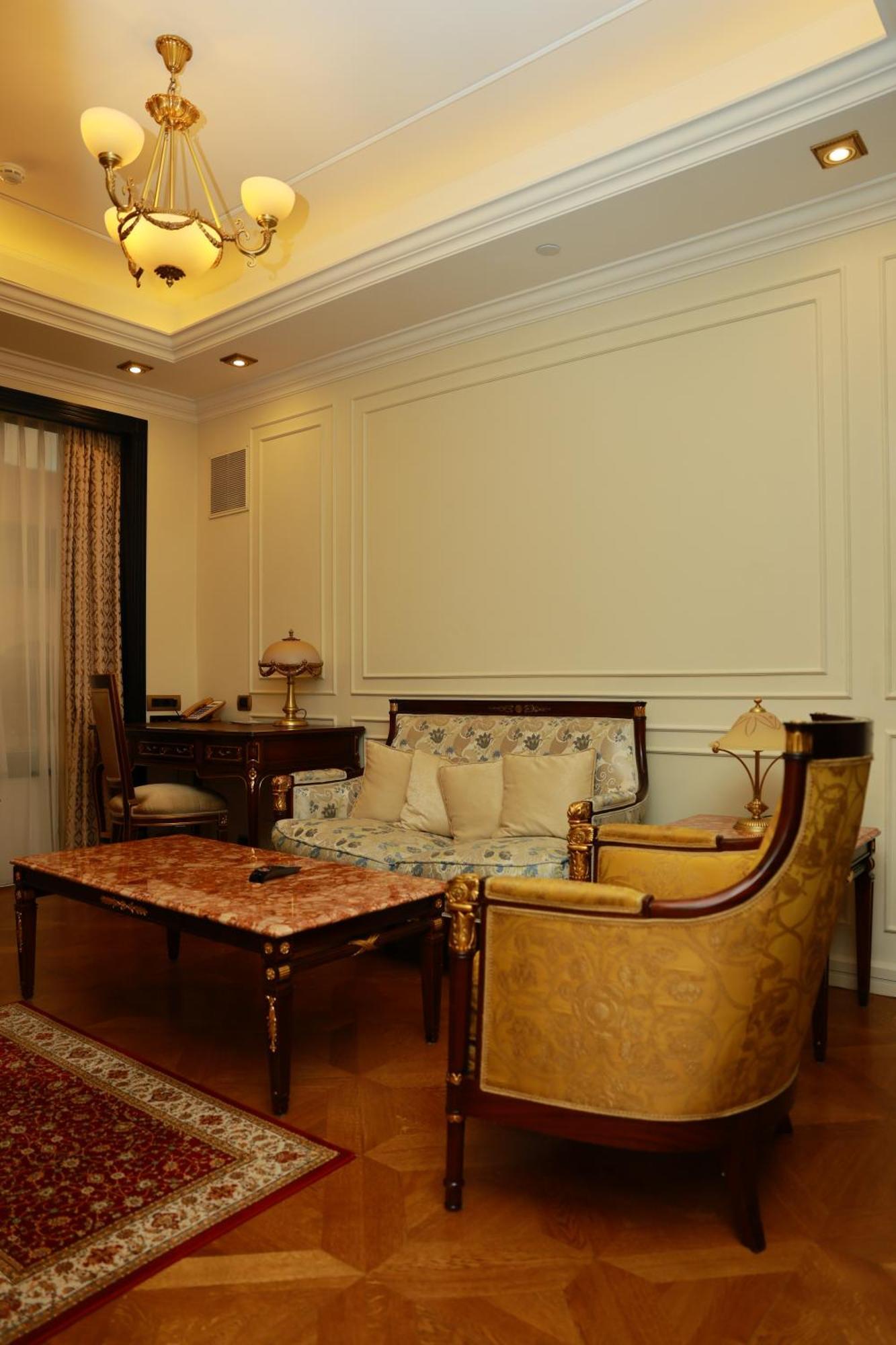 Golden Palace Hotel Yerevan Exterior foto